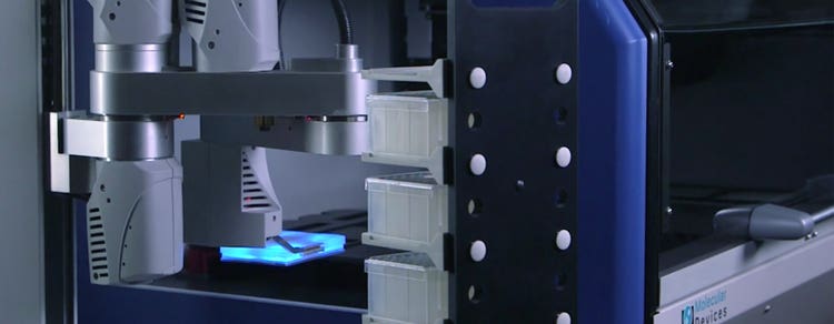 适用于高通量克隆筛选的实验室自动化